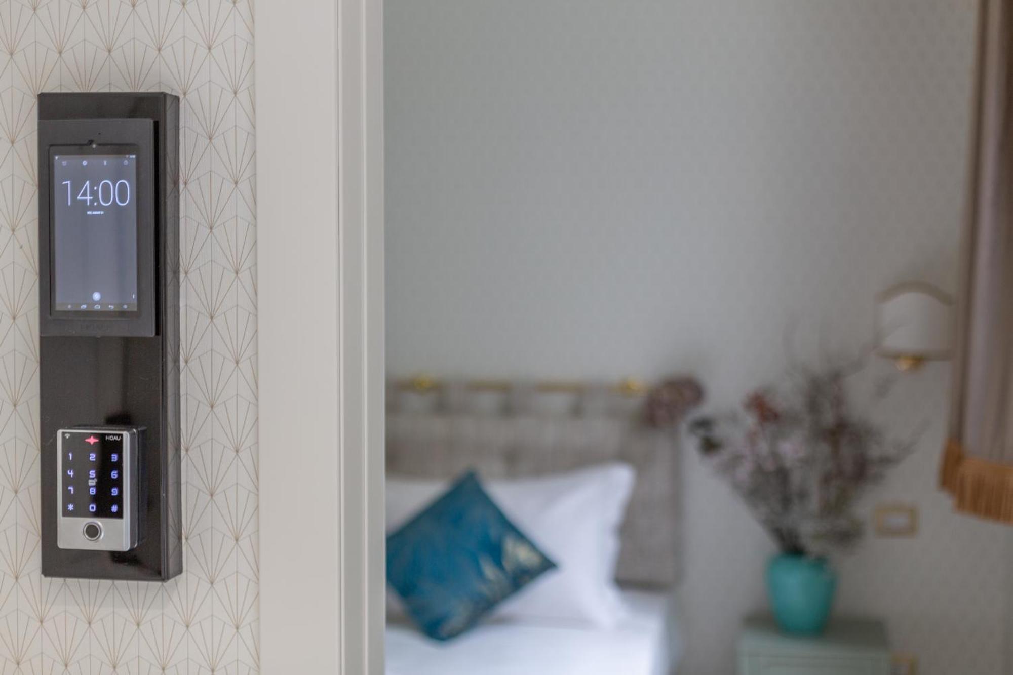 Duomo Smart Suites Mediolan Zewnętrze zdjęcie